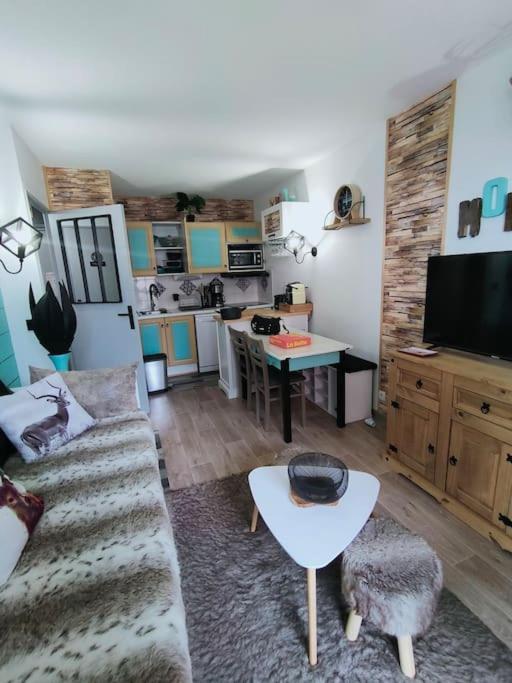 Superbe T2, à 100 mètres des pistes, piscine d'été Apartamento Valmeinier Exterior foto